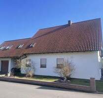 Zweifamilienhaus mit Sauna & Traumgarten - Viel Platz in ruhiger Ortsrandlage - Hofheim i.UFr. Ostheim