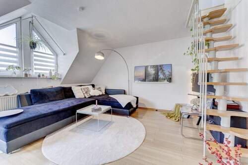 DG links - 1 Zimmer Mehrfamilienhaus, Wohnhaus in Offenburg