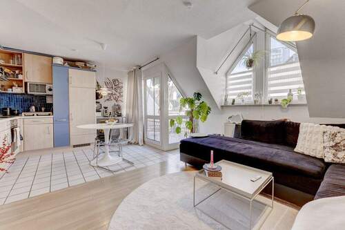 DG links - Mehrfamilienhaus, Wohnhaus mit 311,00 m&sup2; in Offenburg zum Kaufen