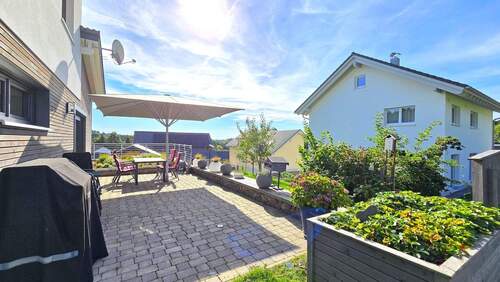 Bild 1 - 4 Zimmer Einfamilienhaus zum Kaufen in Dachsberg (Südschwarzwald)