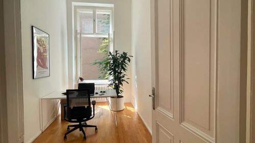 Die gesamte Einheit - Privates Büro - 