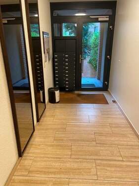 Eingangsbereich - 1 Zimmer Etagenwohnung in Köln