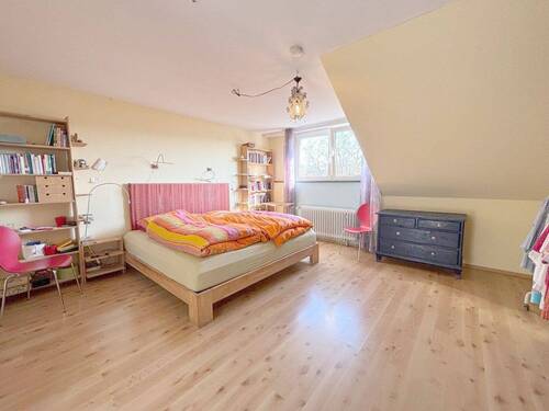 Schlafzimmer mit Bad en Suite OG - 