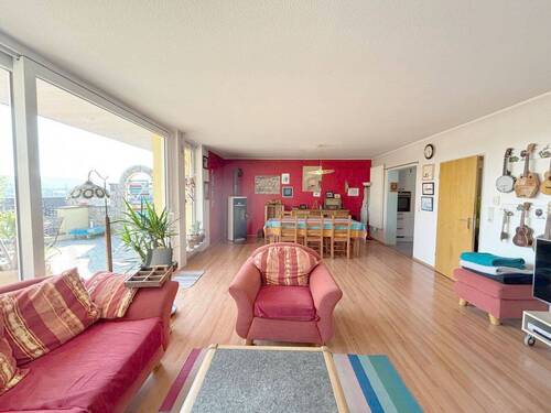 Wohn- und Essbereich - 1 Zimmer Mehrfamilienhaus, Wohnhaus in Gusterath