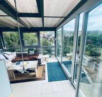 Saniertes Ein- bis Zweifamilienhaus mit traumhaftem Wintergarten - Alheim Sterkelshausen