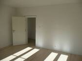 Wohnzimmer 2 - 3 Zimmer Etagenwohnung zur Miete in Pirna