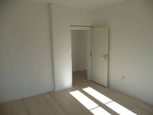 Schlafzimmer 2 - Etagenwohnung mit 68,00 m&sup2; in Pirna zur Miete