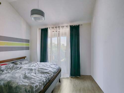 Kind (derzeit als Elternschlafen genutzt) - 4 Zimmer Etagenwohnung zum Kaufen in Wurmannsquick