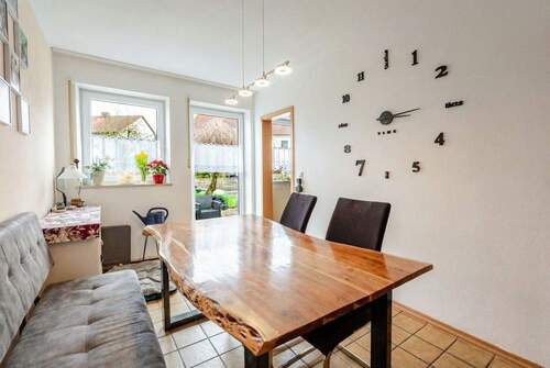 Esszimmer - Doppelhaushälfte mit 160,00 m&sup2; in Straubing zur Miete