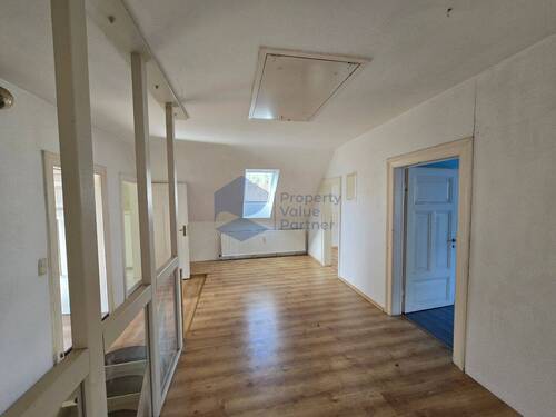 Altbau OG Flur - 