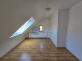Altbau OG Zimmer 2 - 