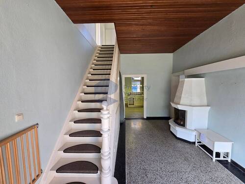 Altbau EG Flur - 