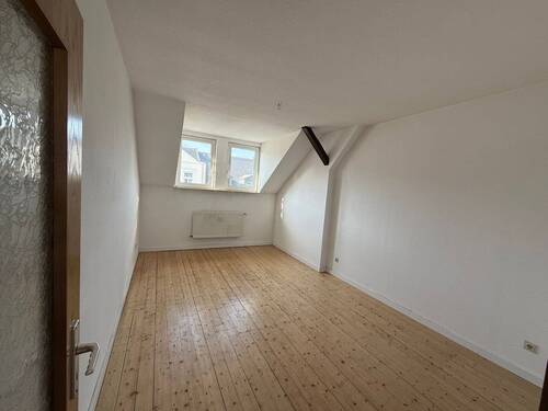 Wohnraum - 3 Zimmer Etagenwohnung in Chemnitz