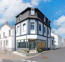 PHI AACHEN - Großzügiges Reiheneckhaus in Eschweiler mit Dachterrasse und flexibler Raumaufteilung!