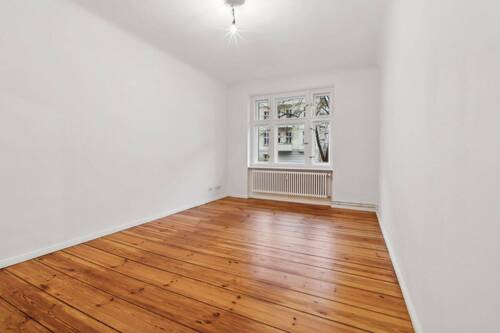 Wohnzimmer - Etagenwohnung mit 65,90 m&sup2; in Berlin zum Kaufen