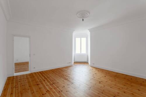 Wohnzimmer (2) - 3 Zimmer Etagenwohnung zum Kaufen in Berlin