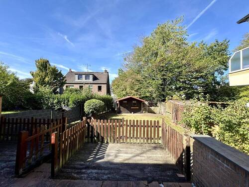 Garten & Terrasse - Doppelhaushälfte mit 94,00 m&sup2; in Leverkusen zum Kaufen