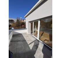 SOFORT BEZUG. NEUBAU-Haus (DHH) KFWG 40 A+ Garten-u.Dachterrasse. Keller. 2 Kfz-Stellplätze. - Sankt Georgen im Schwarzwald Stadtgebiet