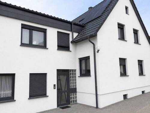 Beispiel Seitenansicht - 7 Zimmer Doppelhaushälfte zum Kaufen in Walzbachtal