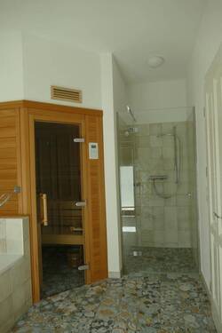 Sauna und Dusche - 