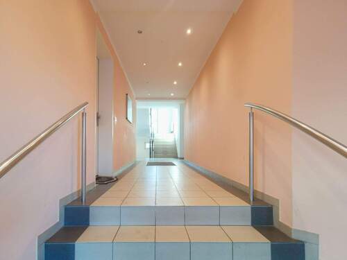 Eingangsbereich Hausflur - 3 Zimmer Einfamilienhaus in Leipzig