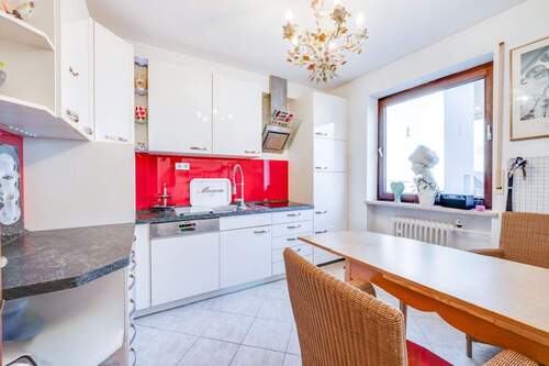 Die_Kueche - Reihenmittelhaus mit 145,30 m&sup2; in München zum Kaufen