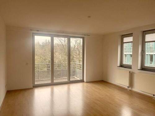 Wohnzimmer - Modernes Wohnen mit Balkon! Düsseldorf-Derendorf!