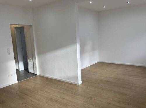 Bild 3 - 8 Zimmer Reihenmittelhaus in Rauenberg