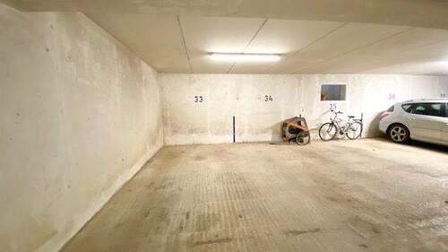 Kfz-Tiefgaragenstellplatz - 