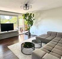 Möblierte Traumwohnung mit Balkon in Endetage in absolut ruhiger und sonniger Lage. - Hamburg Osdorf