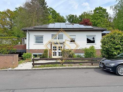 Straßenansicht - Einfamilienhaus mit 200,00 m&sup2; in Fuldabrück / Dörnhagen zum Kaufen