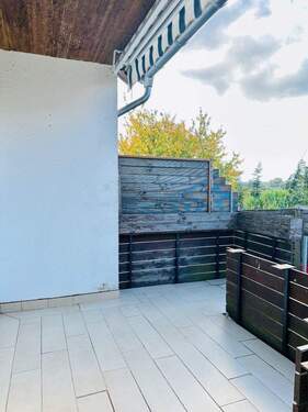 Der große Balkon mit Markise - 