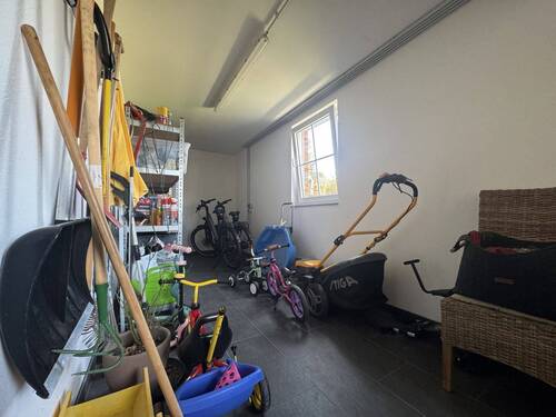 Garage - 