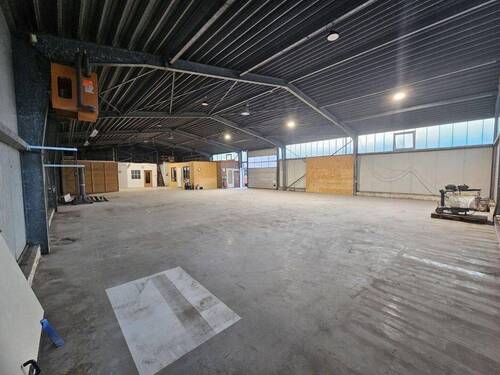 Innenansicht Halle 1 - Halle zur Miete in Tostedt