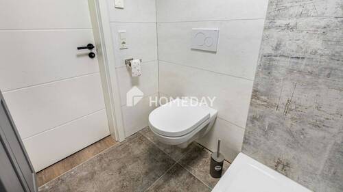 KG Badezimmer 2 - 