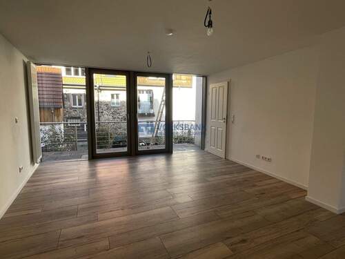 Schlafzimmer mit Balkon - 