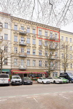 Hausansicht - Helle 3-Zimmer Wohnung im 4. OG mit 2 Balkonen in Prenzlauer Berg