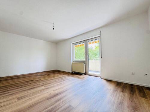 Wohnzimmer - Etagenwohnung mit 83,50 m&sup2; in Ludwigshafen am Rhein zum Kaufen