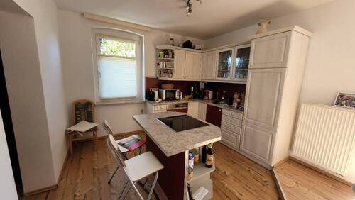 Küche in Maisonette (120m²) - 9 Zimmer Mehrfamilienhaus, Wohnhaus in Markneukirchen