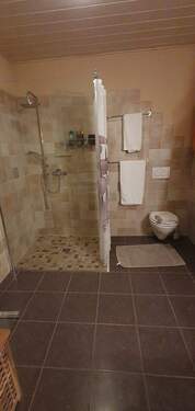 0d9c2f2a-c22e-40d6-8449-c8283aea6910.jpg - 