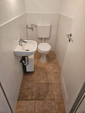 Gäste-WC Gartengeschoss - 