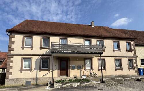 Zweifamilienhaus - 8 Zimmer Bauernhaus, Landhaus in Simmershofen