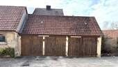 zwei Garagen und eine Werkstatt - 