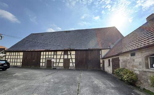 Scheune und Nebengebäude - 