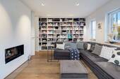 Bibliothek - Einfamilienhaus mit 304,40 m&sup2; in Egling-Ergertshausen zum Kaufen