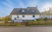 2003 modernisiert - Vermietetes Zweifamilienhaus in ruhiger Lage von Klamp