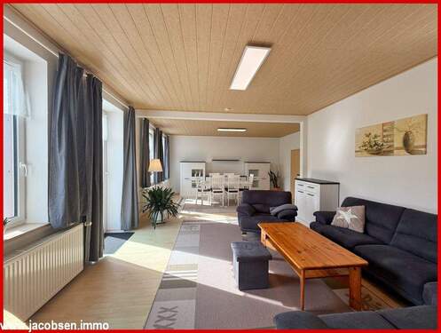 Blick vom Wohn- zum Esszimmer - 