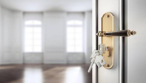 Tür offen - Großzügige Wohnung mit zwei Balkonen und Blick ins Grüne!