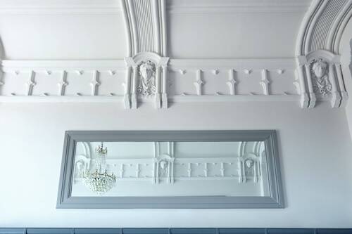 Stuckverziertes Entrée - 