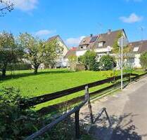 DOPPELHAUSHÄLFTE MIT GROßEM GRUNDSTÜCK IN 79331 TENINGEN